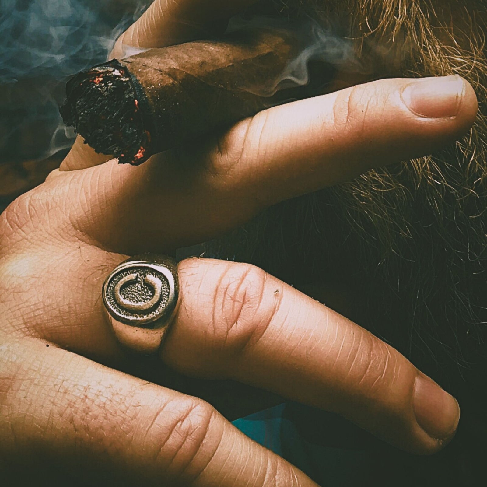 Wine and bar accessory bottle drape catches bottle drip in silk and drapes elegantly on bottle