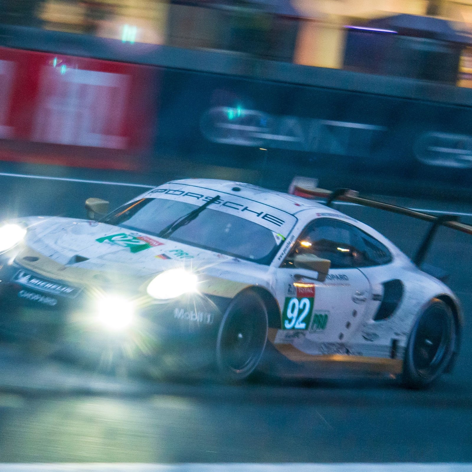 Wine and bar accessory bottle drape catches bottle drip in silk brown houndstooth pattern drapes elegantly on bottle